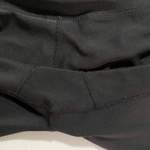 Nike FitDry Cropped Black Athletic Leggings Size S (4-6) - Picture 4 of 7